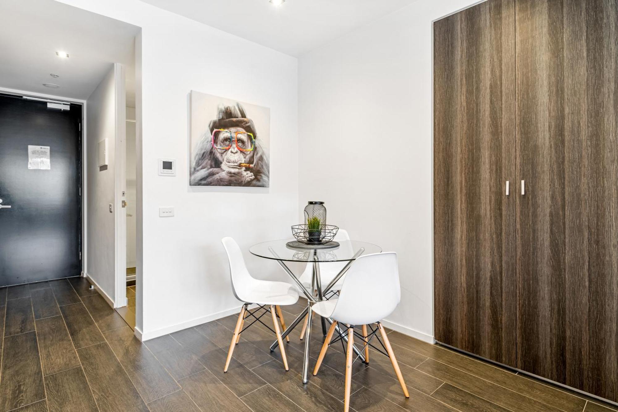 Complete Host Halo Apartments Melbourne Camera foto